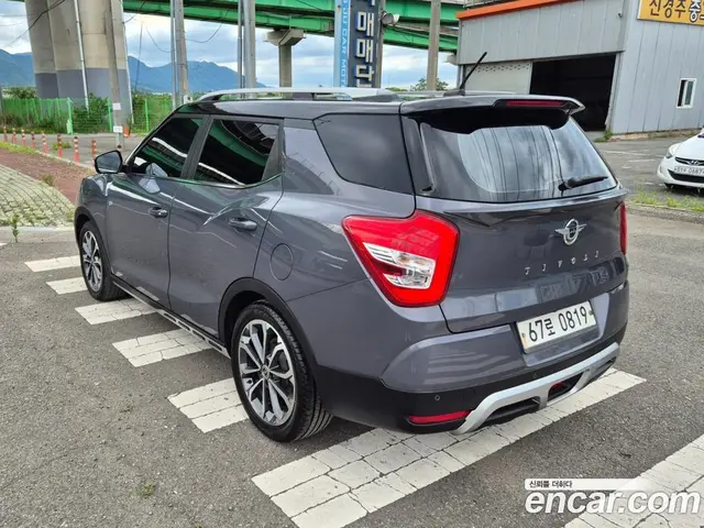 SsangYong TIBOLI 2016 1.6 автомат (гидро), миниатюра 2