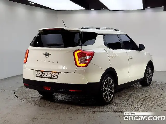 SsangYong TIBOLI 2018 1.6 автомат (гидро), миниатюра 4