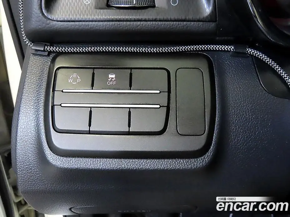 SsangYong TIBOLI 2018 1.6 автомат (гидро), фото 13