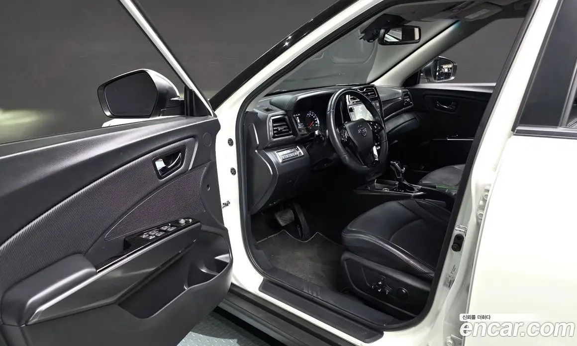 SsangYong TIBOLI 2022 1.5 автомат (гидро), фото 10 SsangYong TIBOLI 2022 1.5 автомат (гидро), фото 10