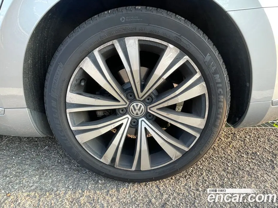 Volkswagen Arteon 2019 2.0 автомат (гидро), фото 5 Volkswagen Arteon 2019 2.0 автомат (гидро), фото 5