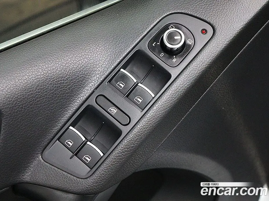 Volkswagen Tiguan 2015 2.0 автомат (гидро), фото 12