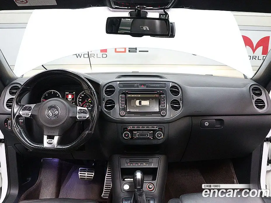 Volkswagen Tiguan 2015 2.0 автомат (гидро), фото 15