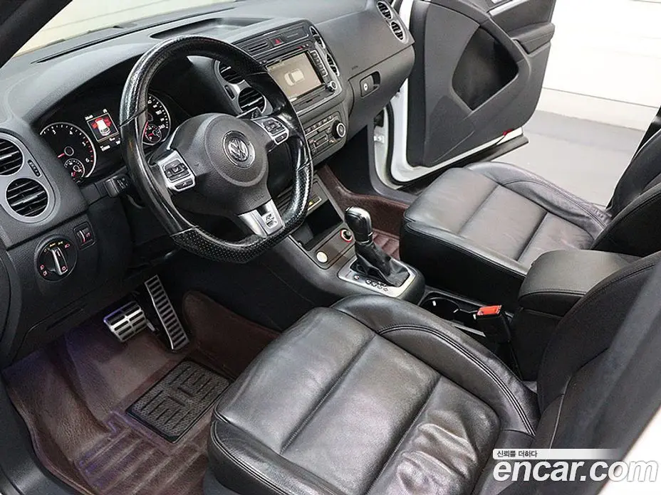 Volkswagen Tiguan 2015 2.0 автомат (гидро), фото 18