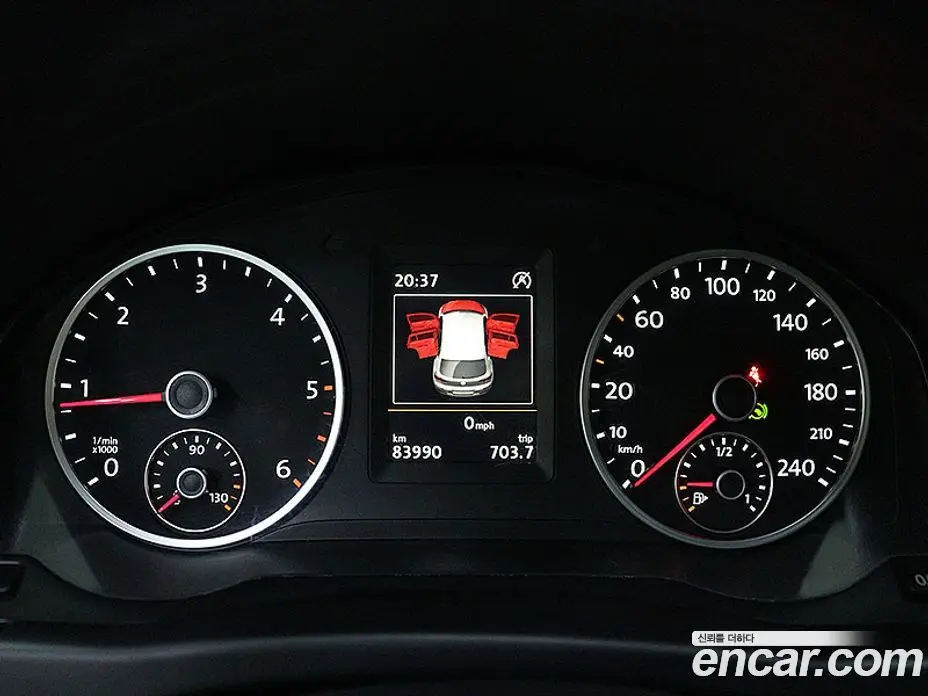 Volkswagen Tiguan 2015 2.0 автомат (гидро), фото 7