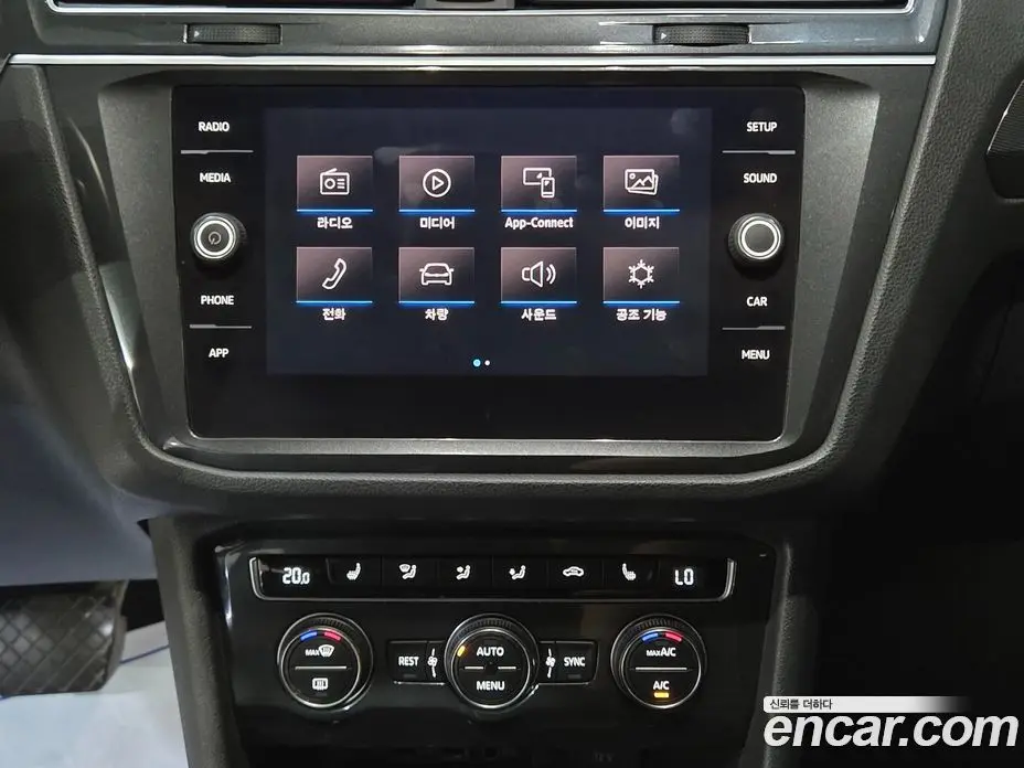 Volkswagen Tiguan 2018 2.0 автомат (гидро), фото 11