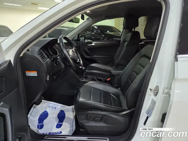 Volkswagen Tiguan 2018 2.0 автомат (гидро), миниатюра 6