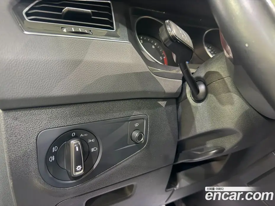 Volkswagen Tiguan 2020 2.0 автомат (гидро), фото 14
