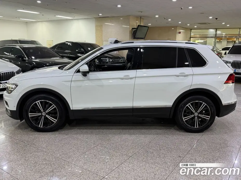 Volkswagen Tiguan 2020 2.0 автомат (гидро), фото 3