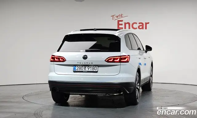 Volkswagen Touareg 2023 3.0 автомат (гидро), миниатюра 3 Volkswagen Touareg 2023 3.0 автомат (гидро), миниатюра 3
