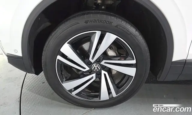 Volkswagen Touareg 2023 3.0 автомат (гидро), миниатюра 4 Volkswagen Touareg 2023 3.0 автомат (гидро), миниатюра 4