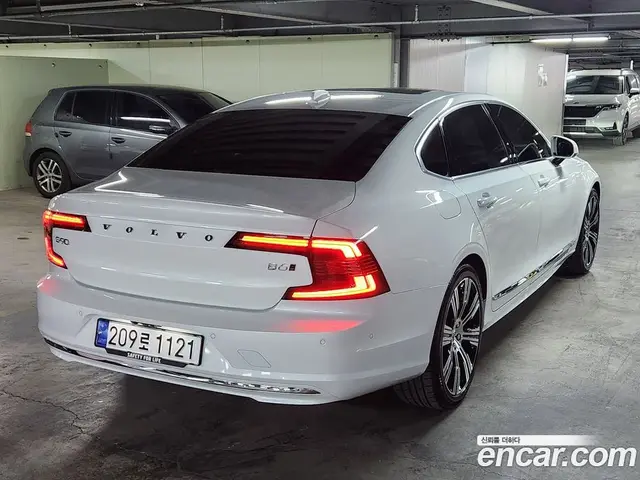 Volvo S90 2024 2.0 автомат (гидро), миниатюра 4 Volvo S90 2024 2.0 автомат (гидро), миниатюра 4