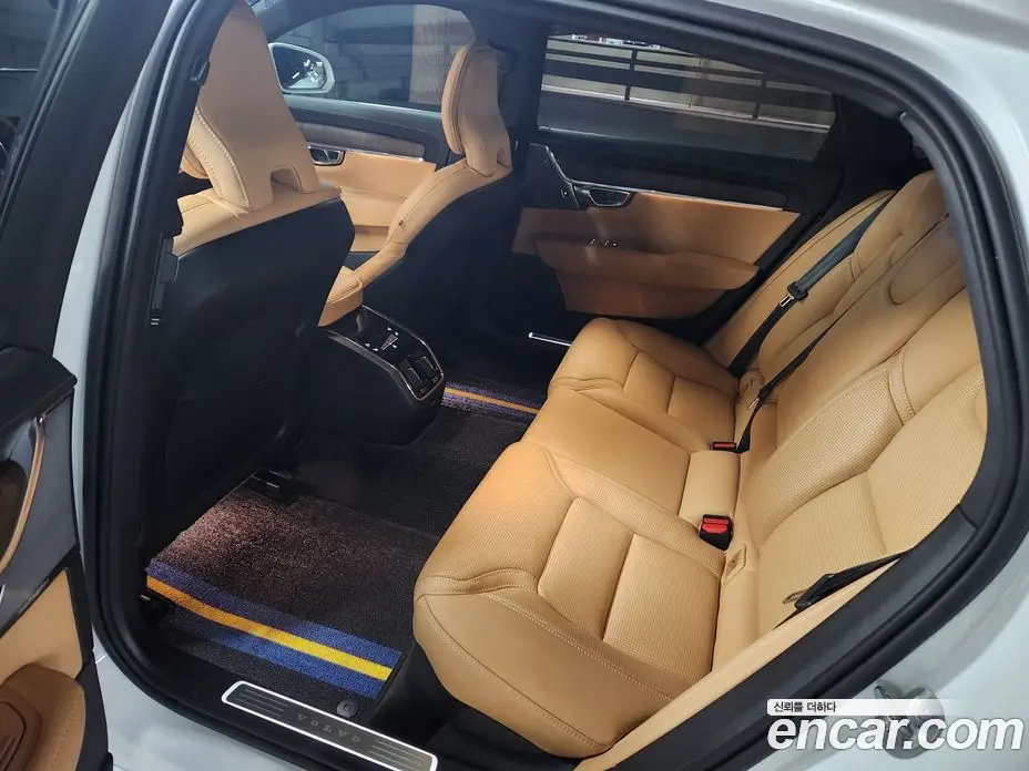 Volvo S90 2024 2.0 автомат (гидро), фото 10 Volvo S90 2024 2.0 автомат (гидро), фото 10