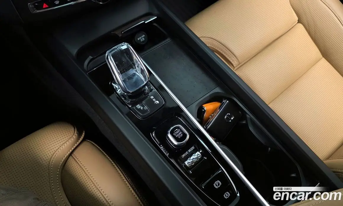 Volvo XC60 2021 2.0 автомат (гидро), фото 9 Volvo XC60 2021 2.0 автомат (гидро), фото 9