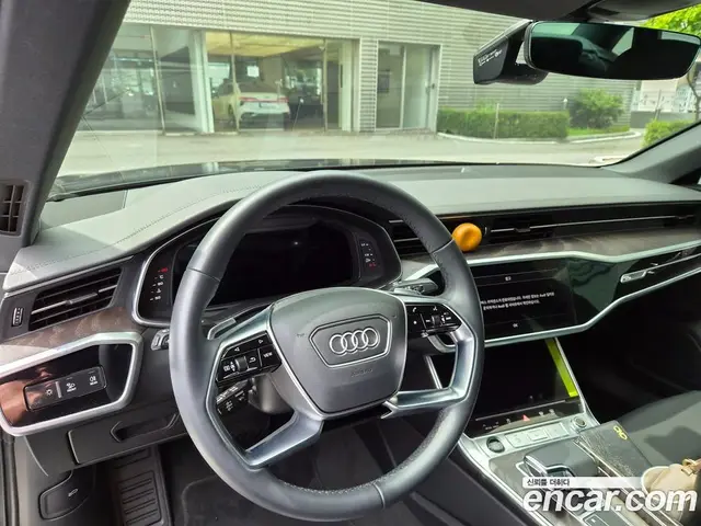 Audi A6 2023 2.0 автомат (гидро), миниатюра 11