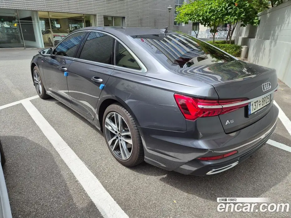 Audi A6 2023 2.0 автомат (гидро), фото 17
