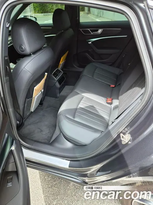 Audi A6 2023 2.0 автомат (гидро), фото 7