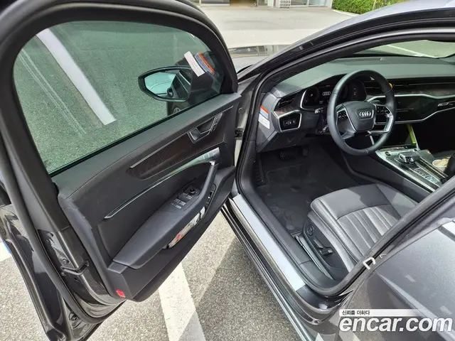 Audi A6 2023 2.0 автомат (гидро), миниатюра 10