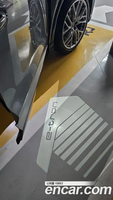 Audi Q4 e-tron 2026 автомат (гидро), фото 4 Audi Q4 e-tron 2026 автомат (гидро), фото 4