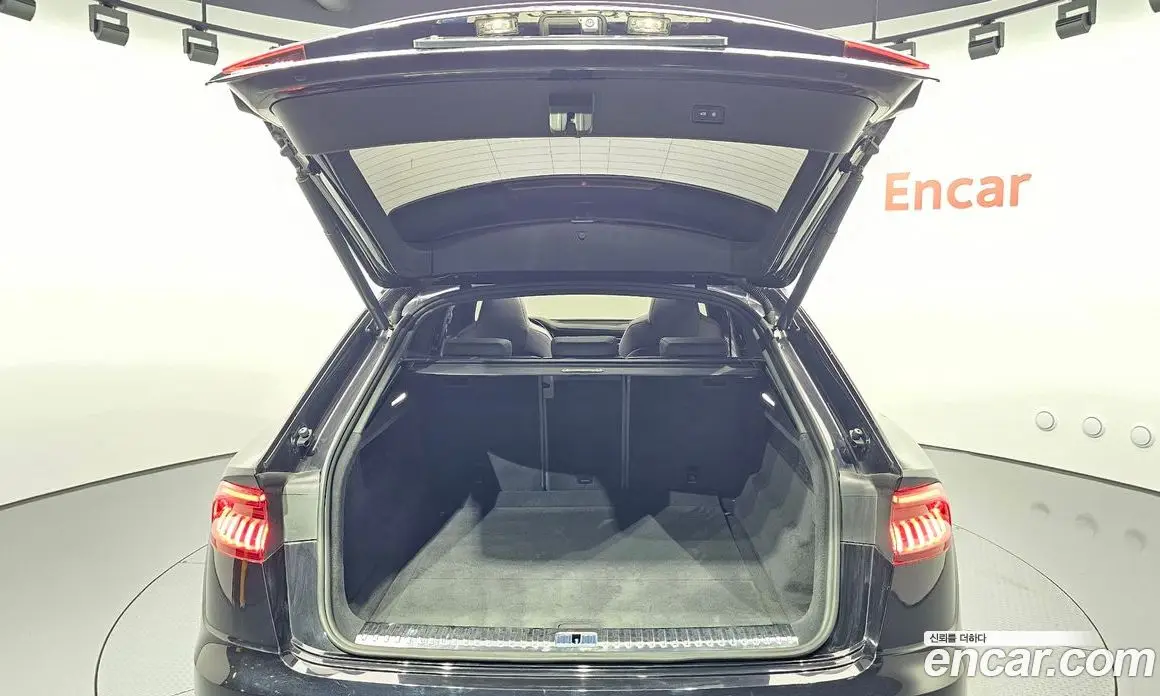 Audi Q8 2021 3.0 автомат (гидро), фото 20