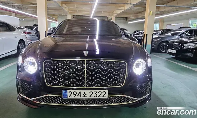 Bentley Flying Spur 2025 4.0 автомат (гидро), миниатюра 2