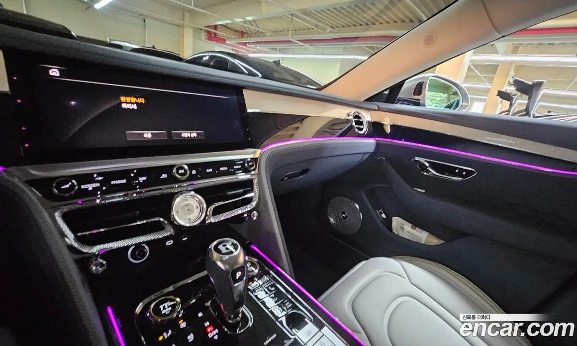 Bentley Flying Spur 2025 4.0 автомат (гидро), фото 19