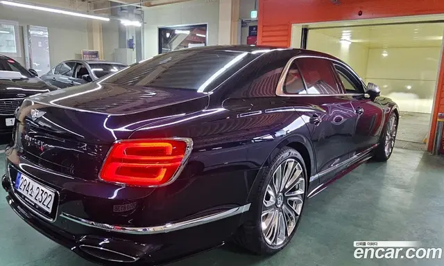 Bentley Flying Spur 2025 4.0 автомат (гидро), миниатюра 4