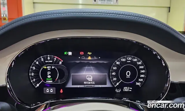 Bentley Flying Spur 2025 4.0 автомат (гидро), миниатюра 5