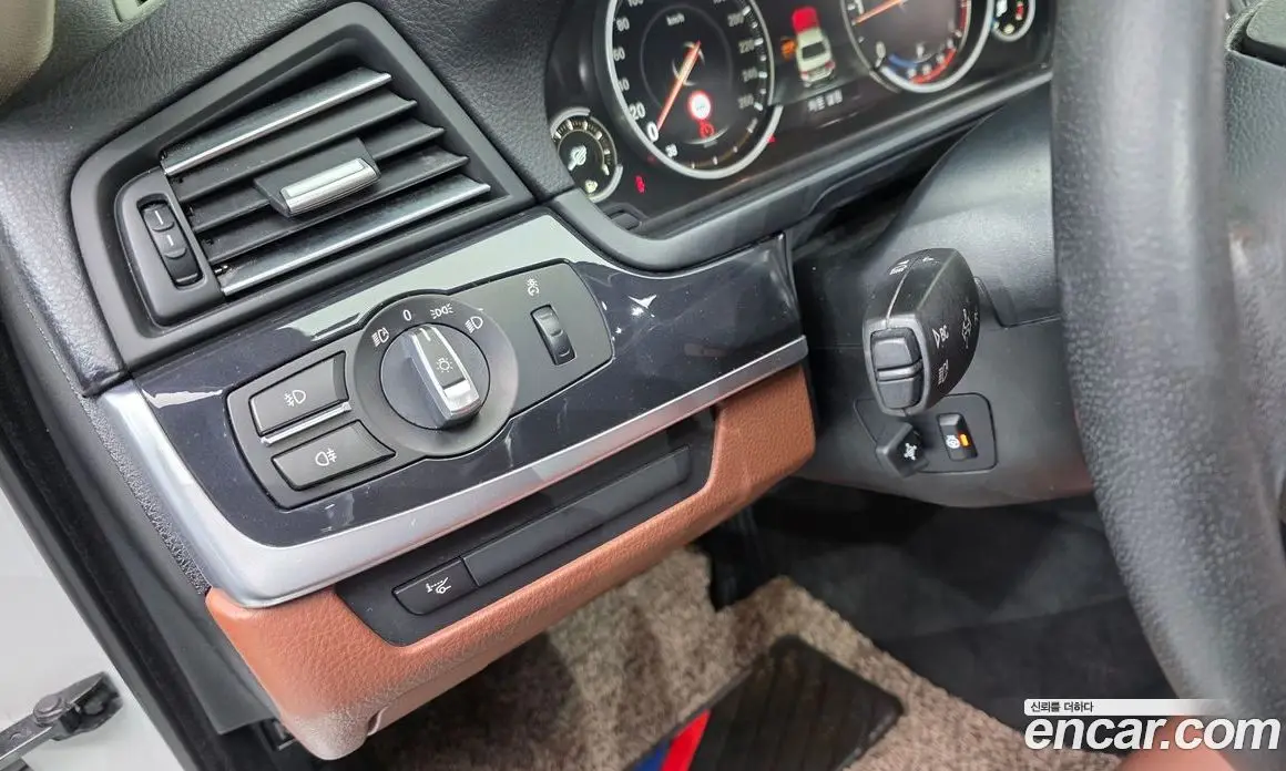 BMW 5 серия 2016 2.0 автомат (гидро), фото 18
