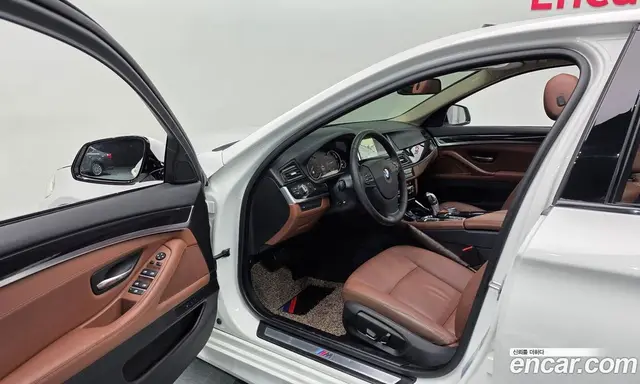 BMW 5 серия 2016 2.0 автомат (гидро), миниатюра 10