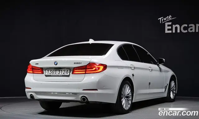BMW 5 серия 2020 2.0 автомат (гидро), миниатюра 2