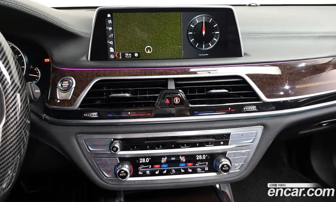 BMW 7 серия 2016 4.4 автомат (гидро), фото 14 BMW 7 серия 2016 4.4 автомат (гидро), фото 14