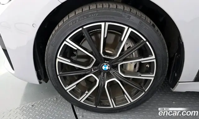BMW 7 серия 2016 4.4 автомат (гидро), миниатюра 5 BMW 7 серия 2016 4.4 автомат (гидро), миниатюра 5