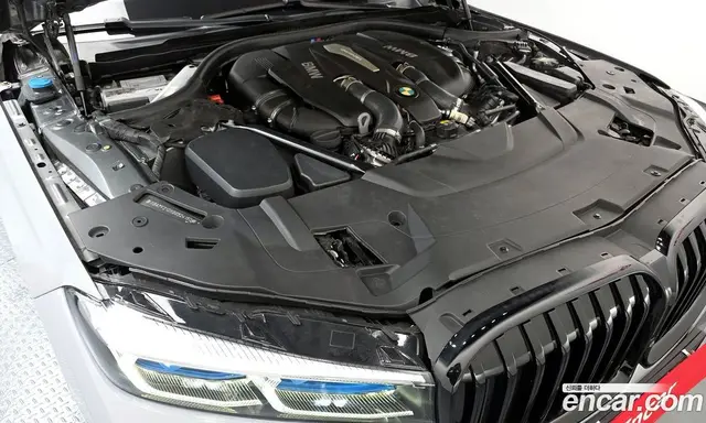 BMW 7 серия 2016 4.4 автомат (гидро), миниатюра 6 BMW 7 серия 2016 4.4 автомат (гидро), миниатюра 6