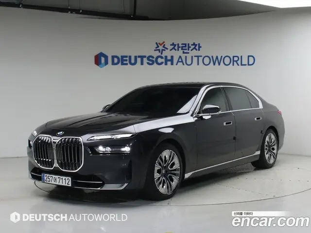 BMW 7 серия, 2023, 29 196 км