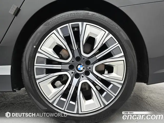 BMW 7 серия 2023 3.0 автомат (гидро), миниатюра 5