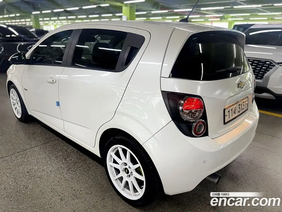 Chevrolet Aveo 2015 1.4 механика, фото 11