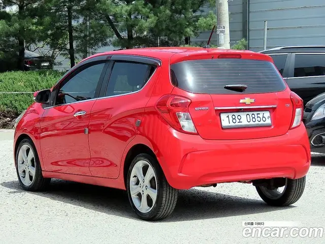 Chevrolet Spark 2016 1.0 автомат (гидро), миниатюра 3