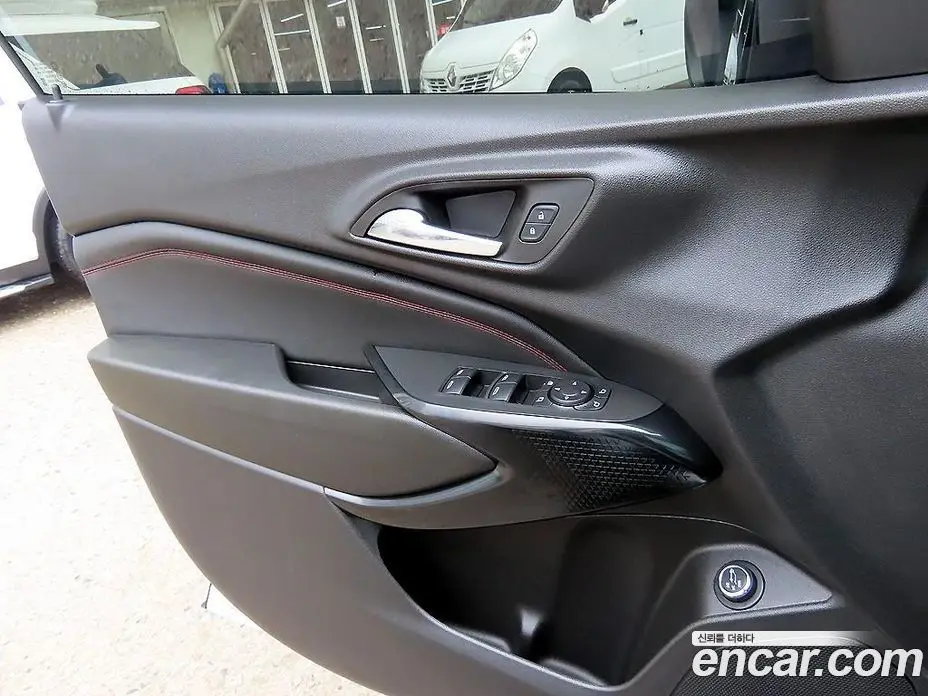 Chevrolet Trax 2023 1.2 автомат (гидро), фото 11