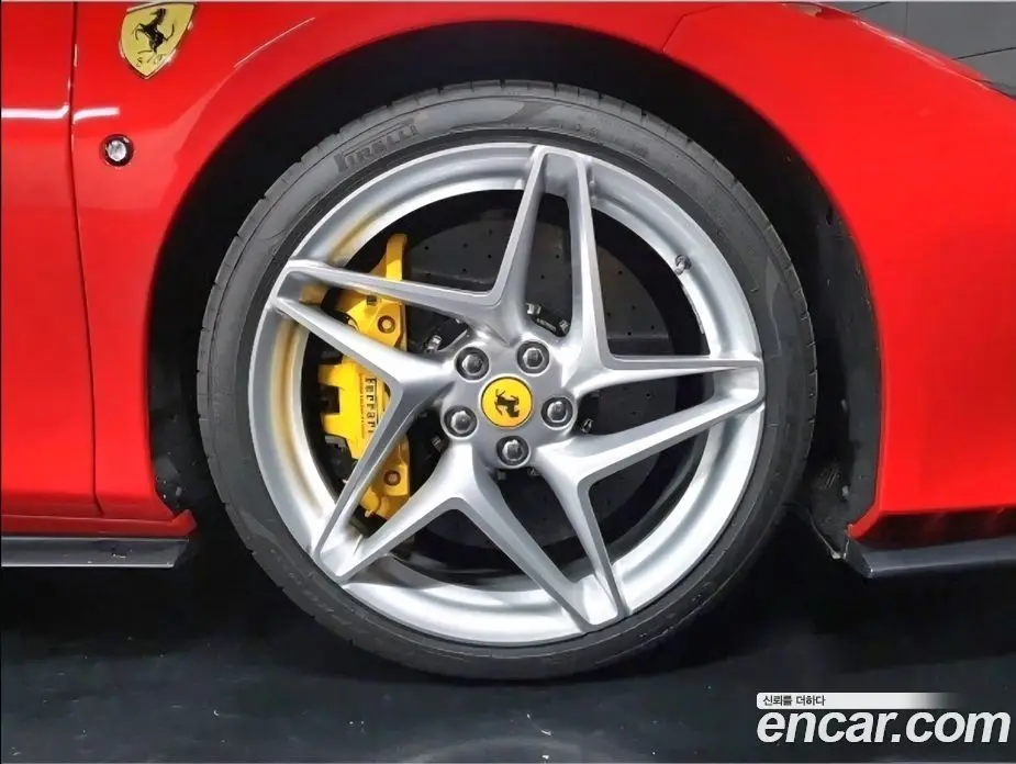Ferrari F8 2020 3.9 автомат (гидро), фото 5 Ferrari F8 2020 3.9 автомат (гидро), фото 5
