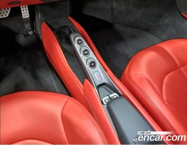 Ferrari F8 2020 3.9 автомат (гидро), миниатюра 9 Ferrari F8 2020 3.9 автомат (гидро), миниатюра 9