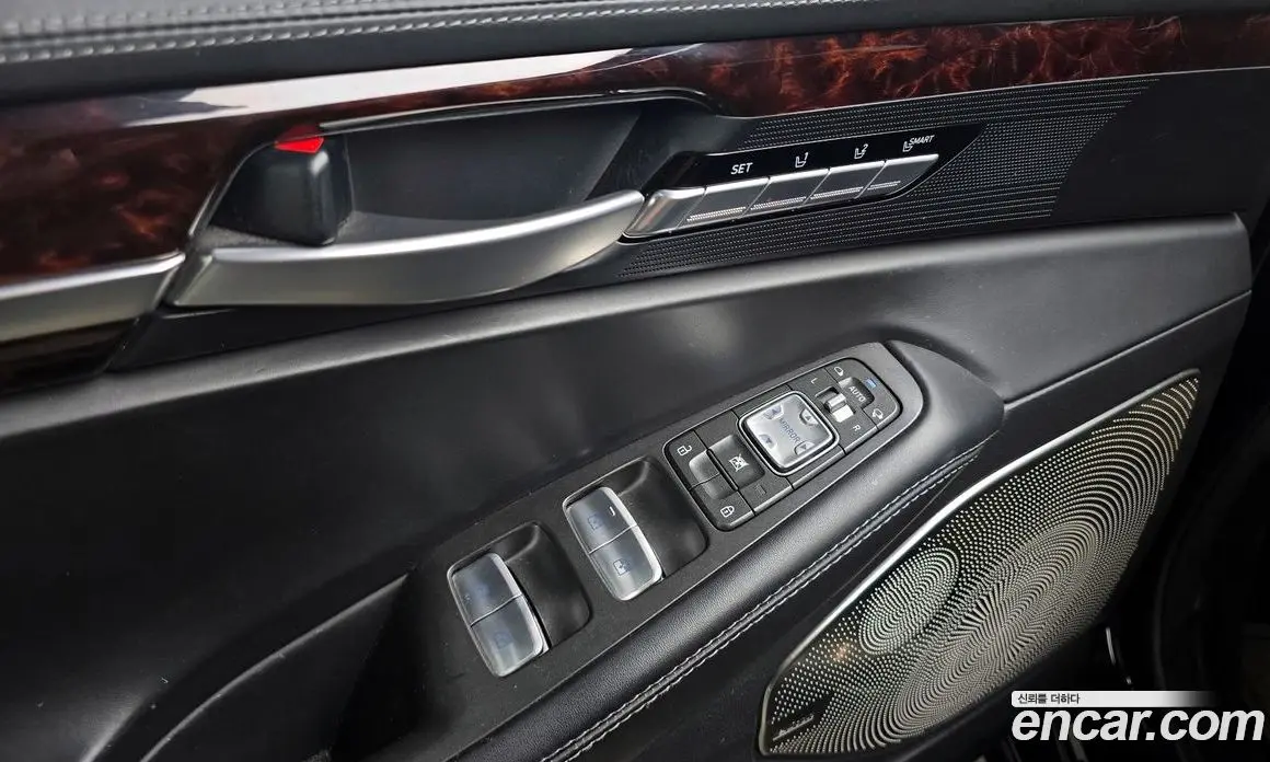 Genesis EQ900 2016 5.0 автомат (гидро), фото 19 Genesis EQ900 2016 5.0 автомат (гидро), фото 19