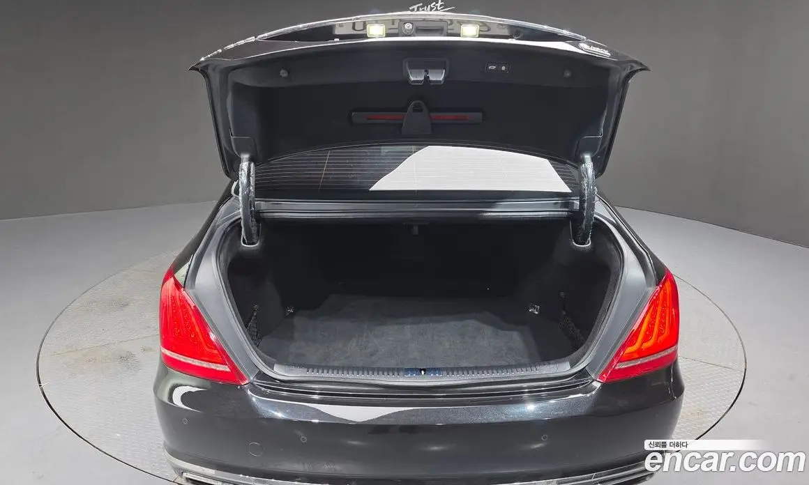 Genesis EQ900 2017 3.3 автомат (гидро), фото 20 Genesis EQ900 2017 3.3 автомат (гидро), фото 20