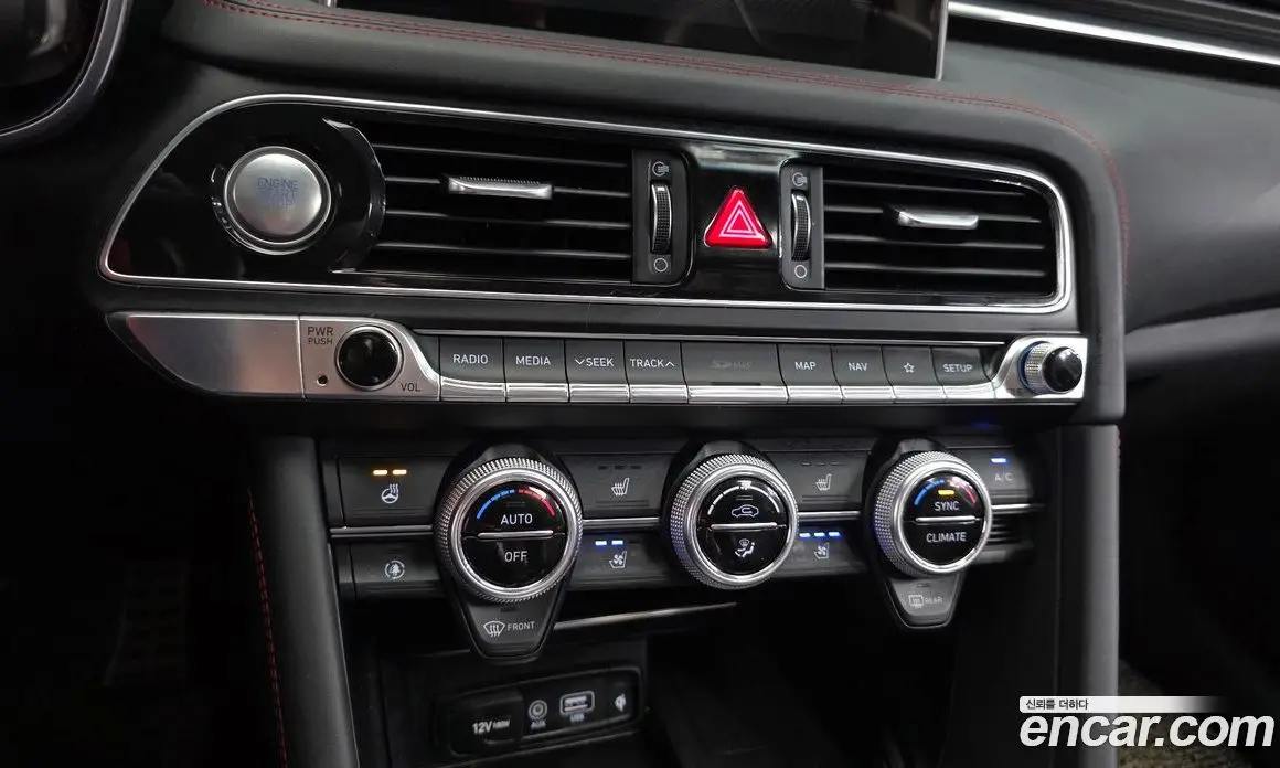 Genesis G70 2019 3.3 автомат (гидро), фото 16 Genesis G70 2019 3.3 автомат (гидро), фото 16