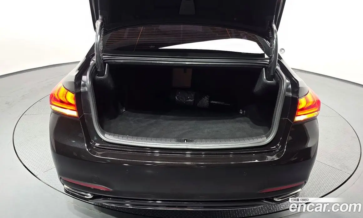 Genesis G80 2018 3.3 автомат (гидро), фото 20 Genesis G80 2018 3.3 автомат (гидро), фото 20