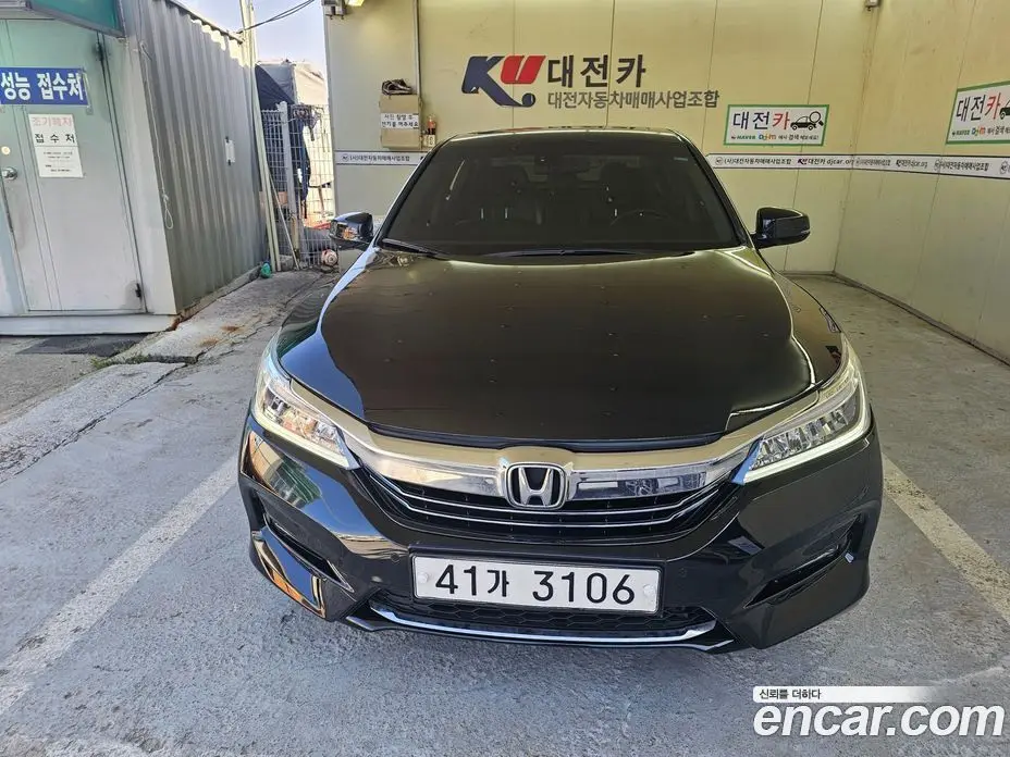 Honda Accord 2017 2.0 автомат (гидро), фото 1 Honda Accord 2017 2.0 автомат (гидро), фото 1