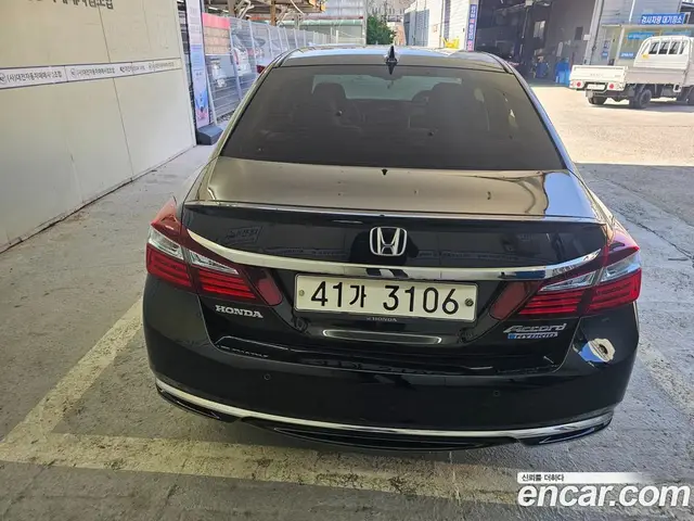 Honda Accord 2017 2.0 автомат (гидро), миниатюра 4 Honda Accord 2017 2.0 автомат (гидро), миниатюра 4