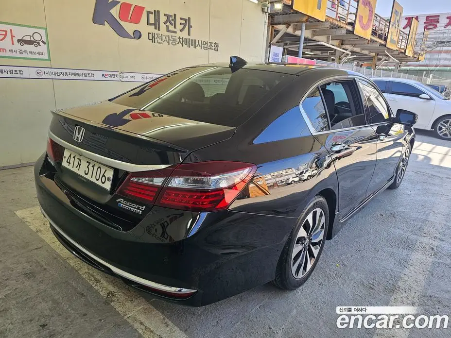Honda Accord 2017 2.0 автомат (гидро), фото 5 Honda Accord 2017 2.0 автомат (гидро), фото 5
