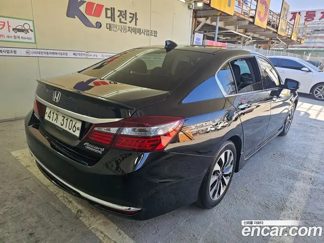 Honda Accord 2017 2.0 автомат (гидро), миниатюра 5 Honda Accord 2017 2.0 автомат (гидро), миниатюра 5