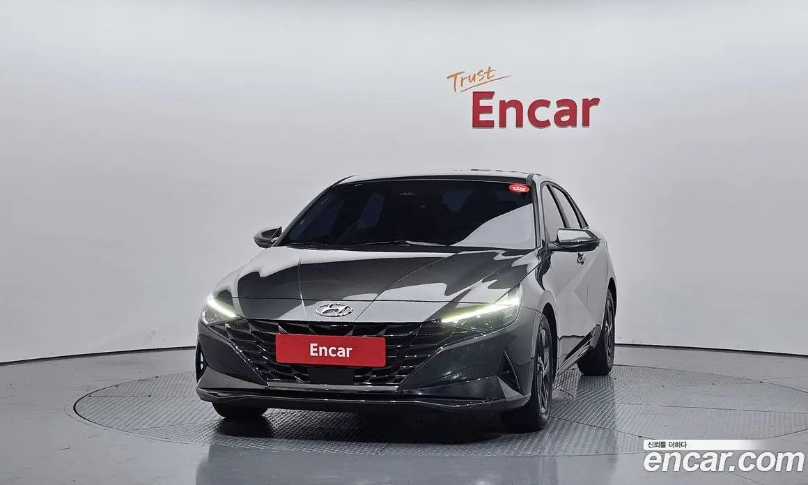 Hyundai Avante 2023 1.6 автомат (гидро), фото 3